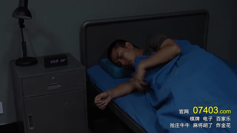 空降利刃剧照2