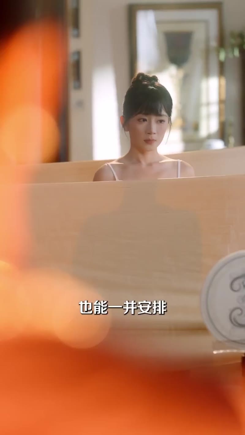 听懂婴语，全能育儿嫂爆改全家剧照1