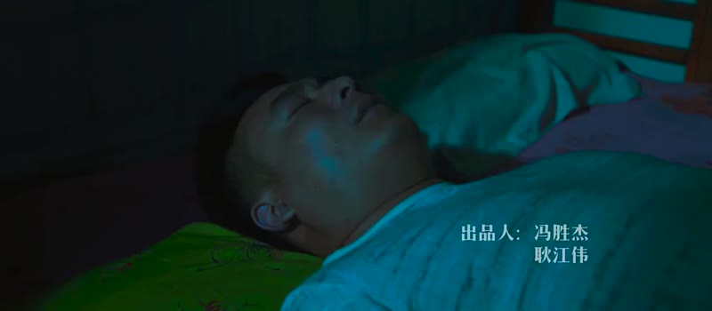 游泳吧！儿子剧照1