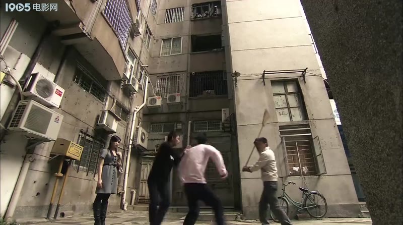 烈火男儿之荣誉剧照3